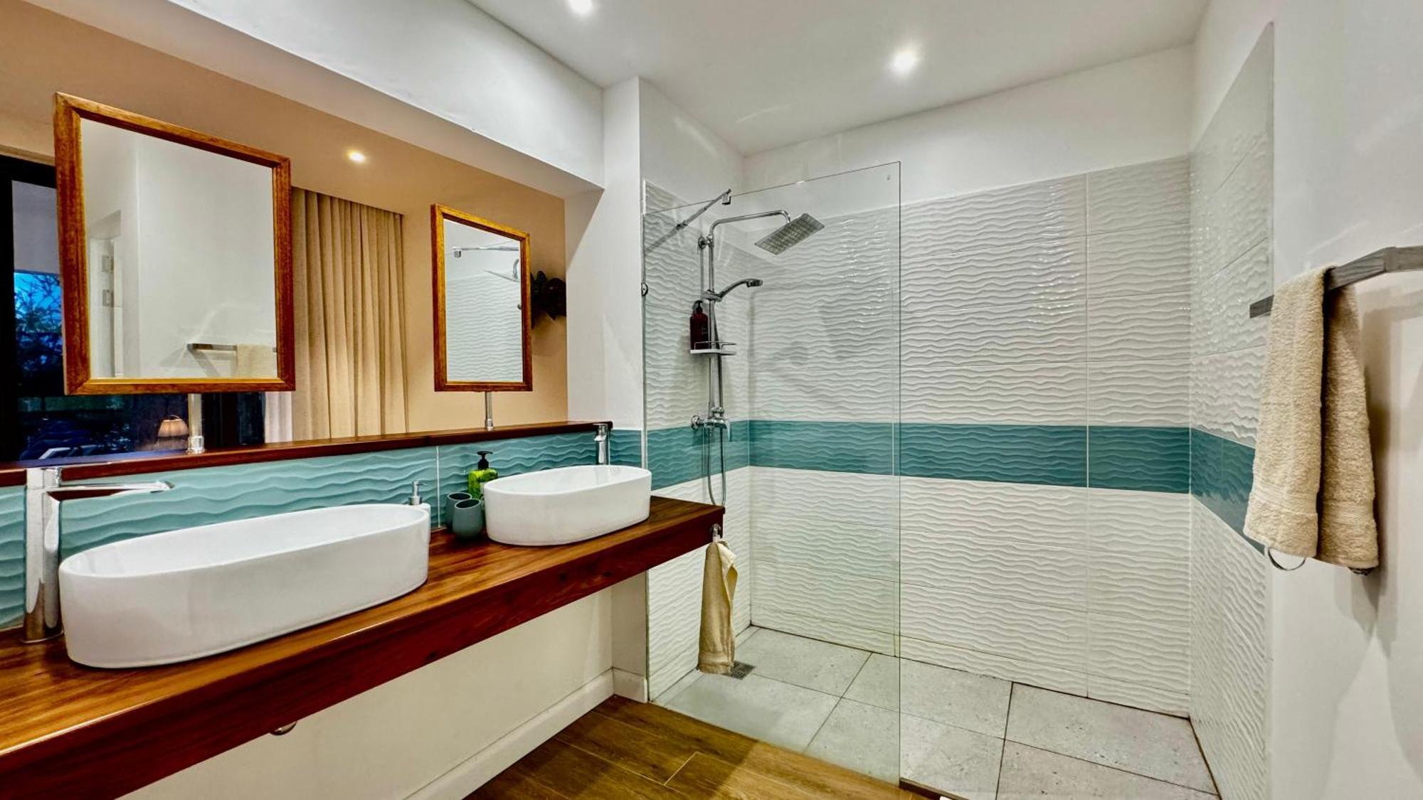 De Luxe Piscine Et Vue Appartamento