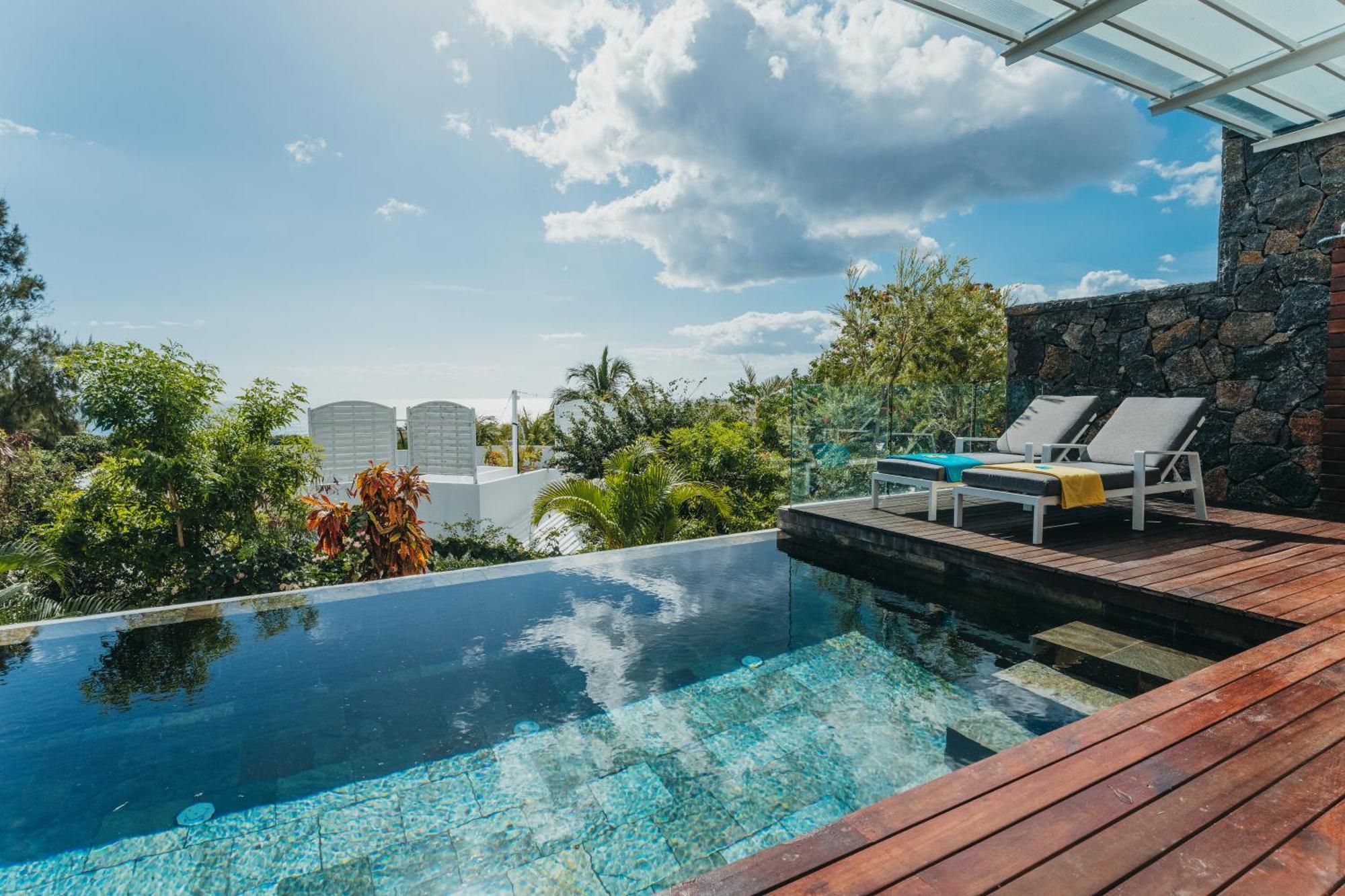 Apartment De Luxe Piscine Et Vue Riviere Noire